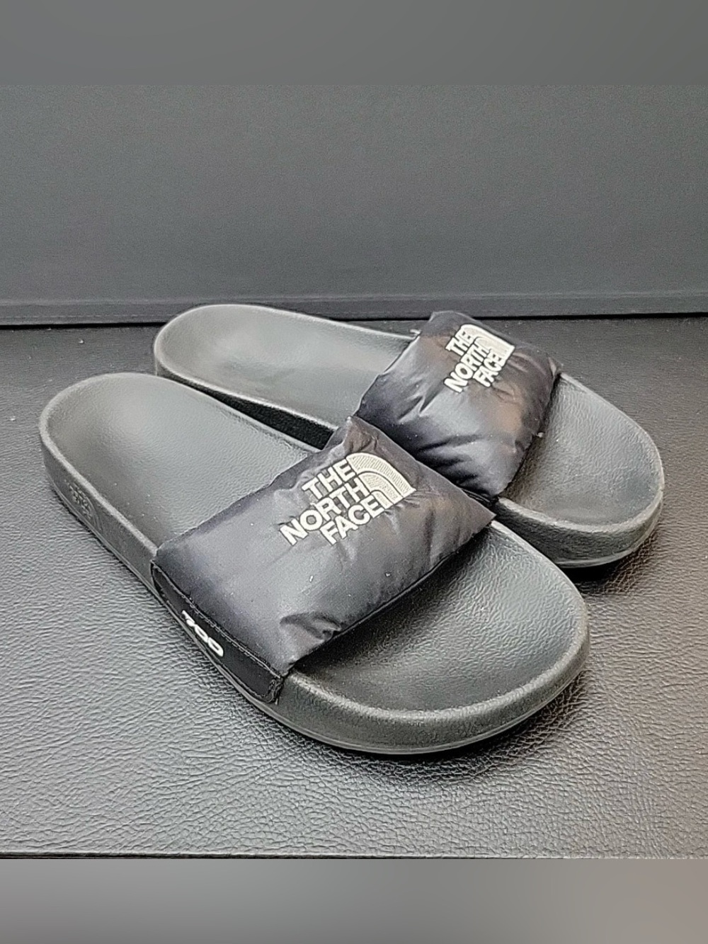 The North Face Nuptse 700 Goose Down Puffer Slides Black Size 9 EUC!